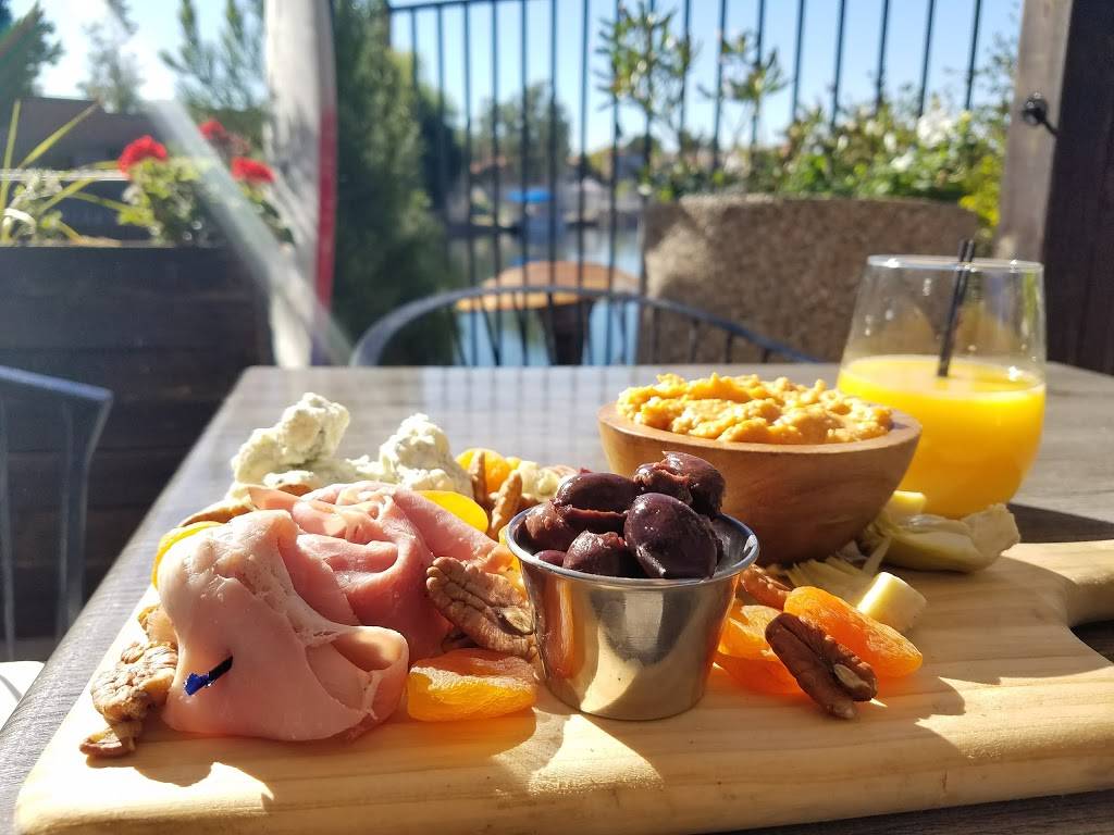 Pier 54 | meal takeaway | 5394 S Lakeshore Dr, Tempe, AZ 85283, USA | 4808200660 OR +1 480-820-0660