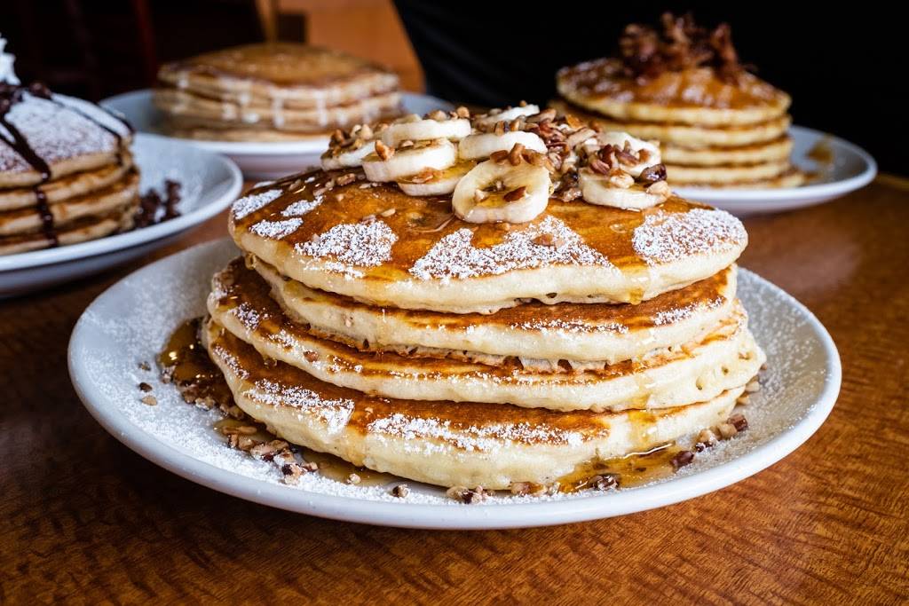 Aunt Emmas Pancakes | restaurant | 214 National City Blvd, National City, CA 91950, USA | 6194776900 OR +1 619-477-6900