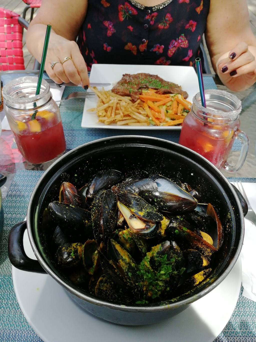 Bistro L‘interprète | restaurant | 271 Rue Notre-Dame, Repentigny, QC J6A 2R8, Canada | 4507046454 OR +1 450-704-6454