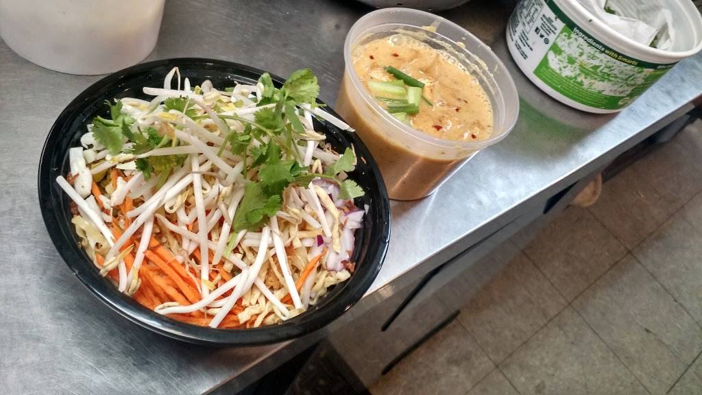 Thai Express | restaurant | 213 W McMillan St, Cincinnati, OH 45219, USA | 5136519000 OR +1 513-651-9000