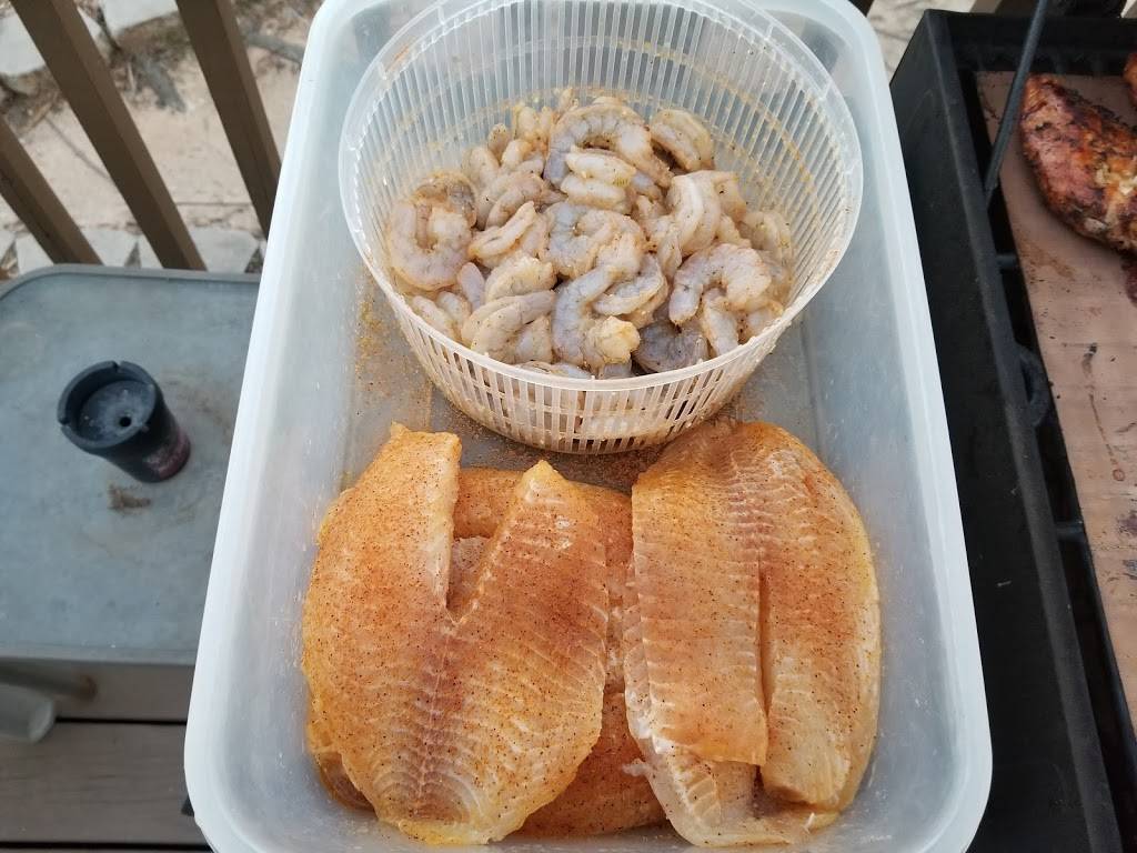 CJs Barbecue | restaurant | 1365 Piney Meadow Pl, Grand Prairie, TX 75050, USA | 9726977643 OR +1 972-697-7643