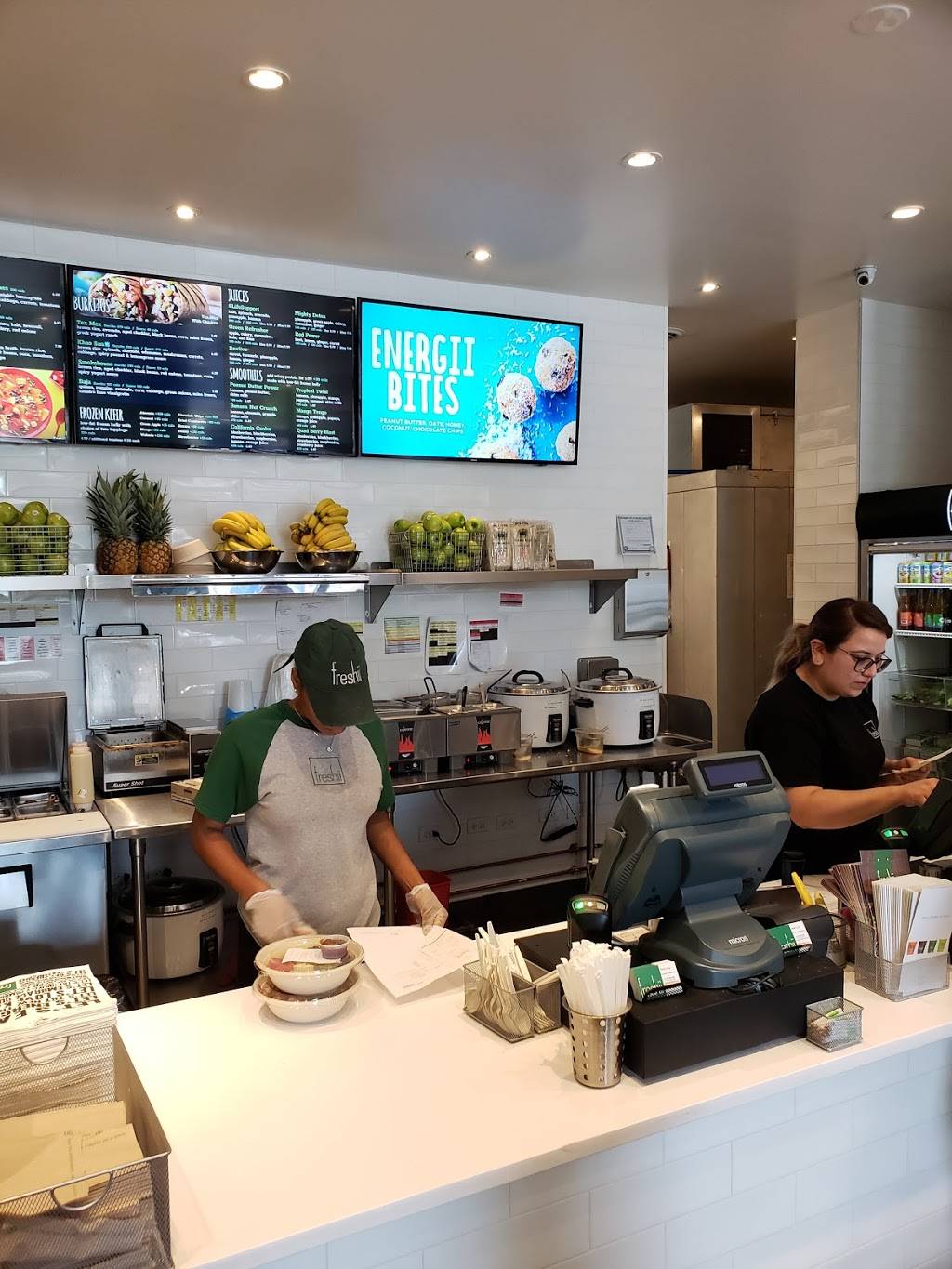 freshii | restaurant | 1164 W Madison St, Chicago, IL 60607, USA | 3129893836 OR +1 312-989-3836