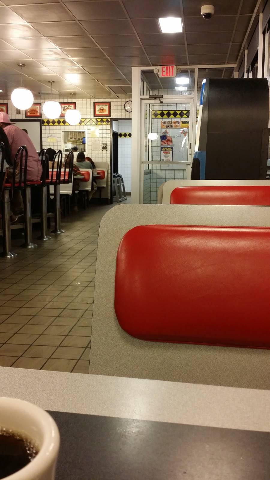 Waffle House | restaurant | 840 Riverside Dr, Macon, GA 31201, USA | 4787422232 OR +1 478-742-2232