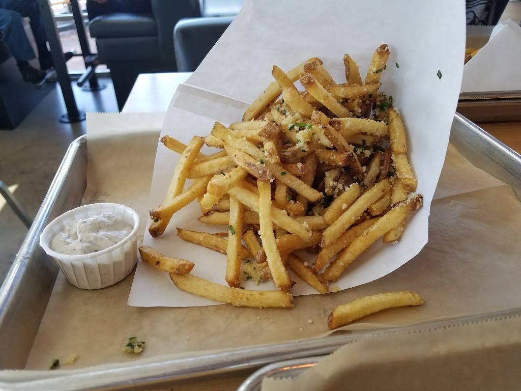 Hopdoddy Burger Bar | restaurant | 2033 E Camelback Rd Suite A13, Phoenix, AZ 85016, USA | 6022422337 OR +1 602-242-2337