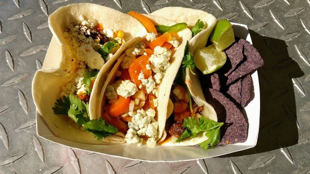 Taco Spot on 6 | restaurant | 664 Mid-Cape Hwy, Andover, CT 06232, USA | 8609858622 OR +1 860-985-8622