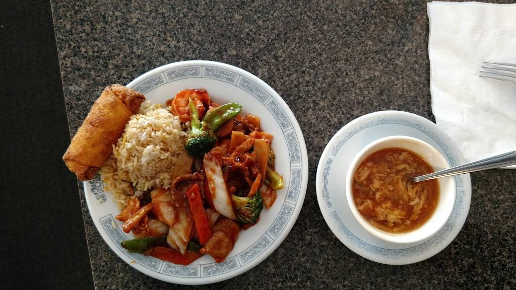 Peking Chinese Restaurant | restaurant | 825 Lincoln St, Rhinelander, WI 54501, USA | 7153691556 OR +1 715-369-1556