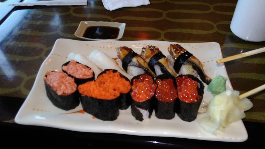 Sushi 33 | restaurant | 63-56 Booth St, Rego Park, NY 11374, USA | 7188963033 OR +1 718-896-3033