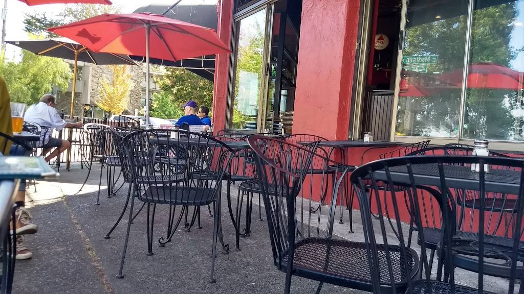 McGilvras Bar and Restaurant | restaurant | 4234 E Madison St, Seattle, WA 98112, USA | 2063250834 OR +1 206-325-0834