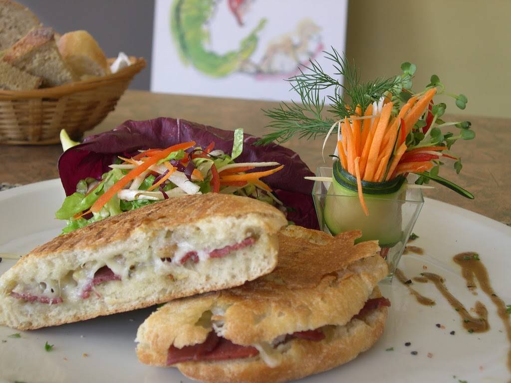 Boulangerie Owls Bread | bakery | 299 Rue Principale, Mansonville, QC J0E 1X0, Canada | 4502923088 OR +1 450-292-3088