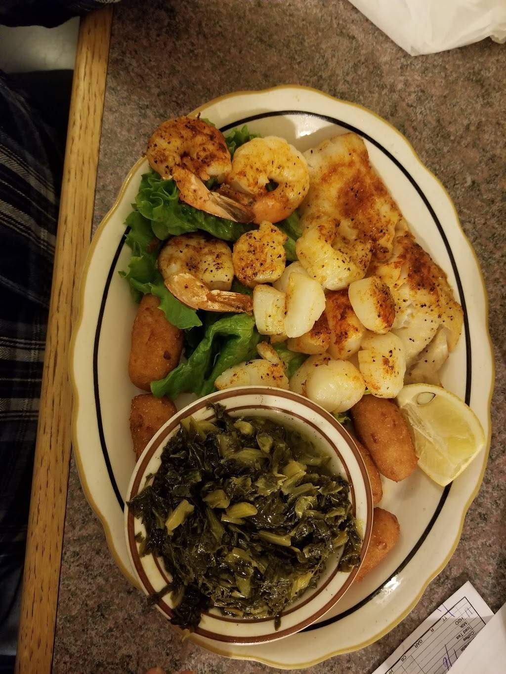 Southern Family Restaurant | restaurant | 4689 Yadkinville Rd, Pfafftown, NC 27040, USA | 3369224784 OR +1 336-922-4784