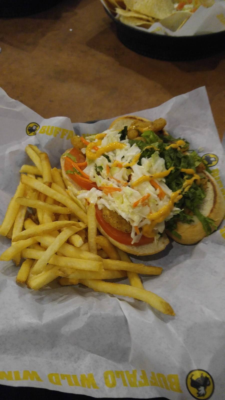 Buffalo Wild Wings | restaurant | 737 Merrick Ave, Westbury, NY 11590, USA | 5167949453 OR +1 516-794-9453