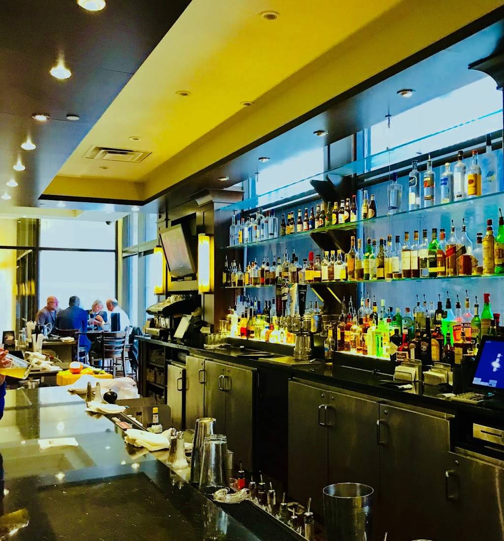 Daily Grill | restaurant | 100 E 2nd St, Tulsa, OK 74103, USA | 9182957748 OR +1 918-295-7748