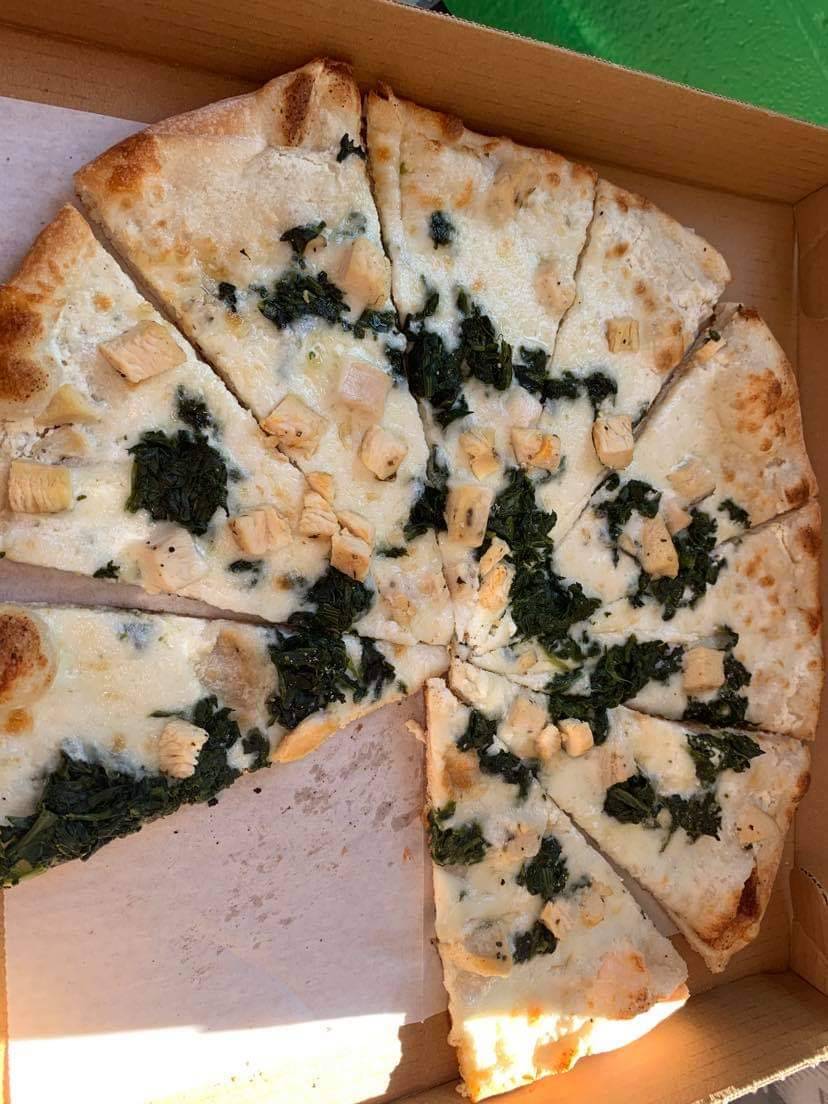 Greenway Pizza | restaurant | 520 N Green St, Morganton, NC 28655, USA | 8284757499 OR +1 828-475-7499