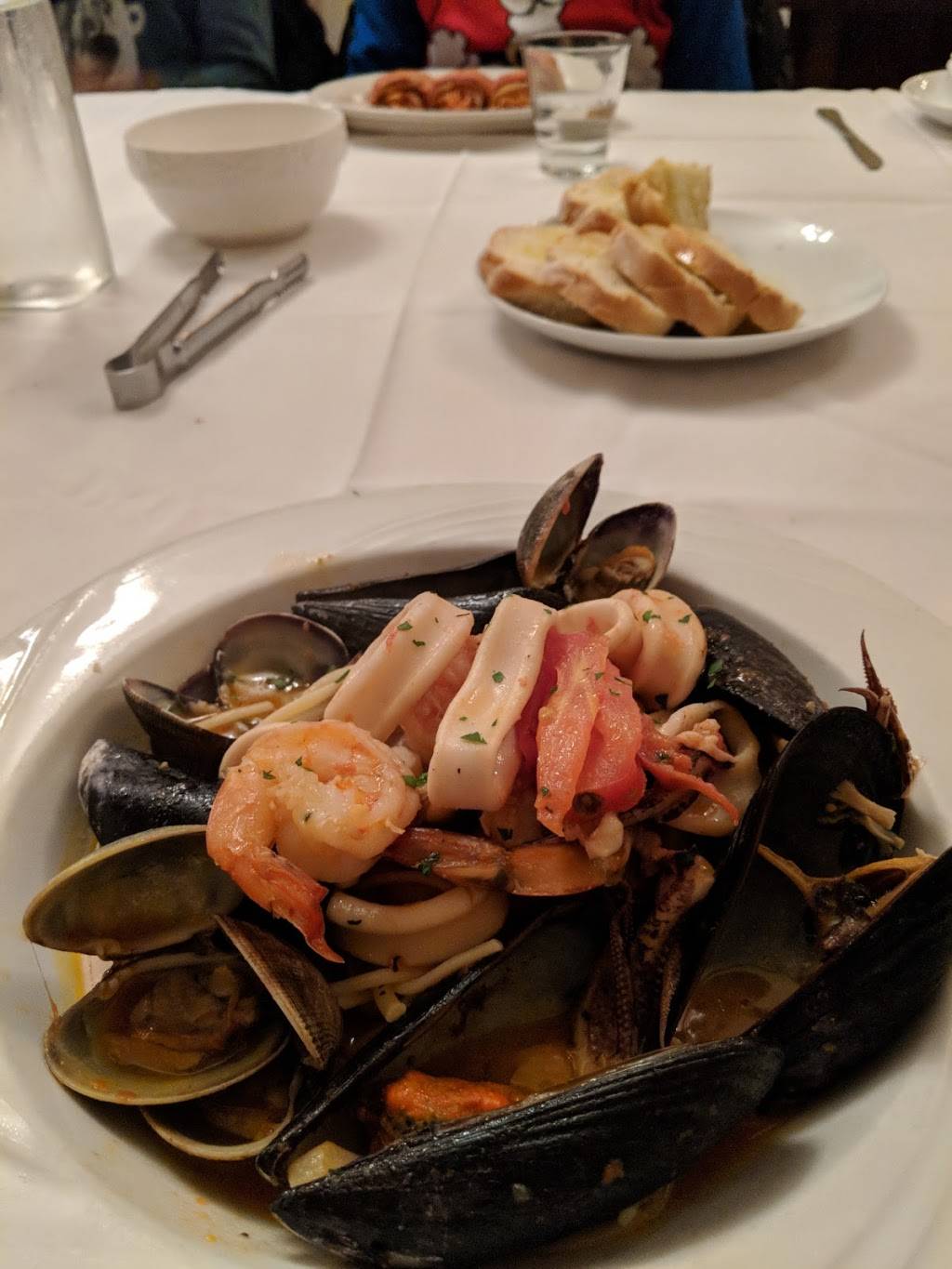 LItaliano Trattoria | restaurant | 216-01 Horace Harding Expy, Bayside, NY 11364, USA | 7182242536 OR +1 718-224-2536