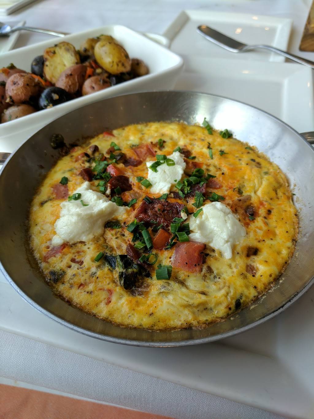 California Grill | restaurant | 4660 World Dr, Orlando, FL 32836, USA | 4079393463 OR +1 407-939-3463