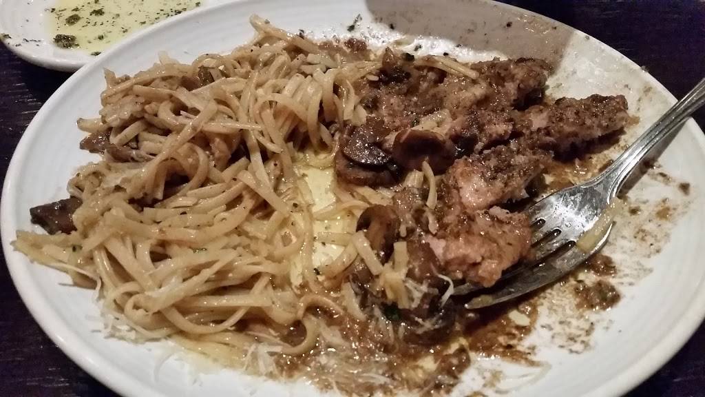 Carrabbas Italian Grill | restaurant | 8137 Point Meadows Way, Jacksonville, FL 32256, USA | 9043632254 OR +1 904-363-2254