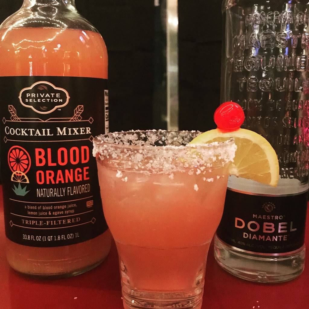 The Mad Hatter Club | restaurant | 410 2nd St, Beckley, WV 25801, USA | 3042527262 OR +1 304-252-7262