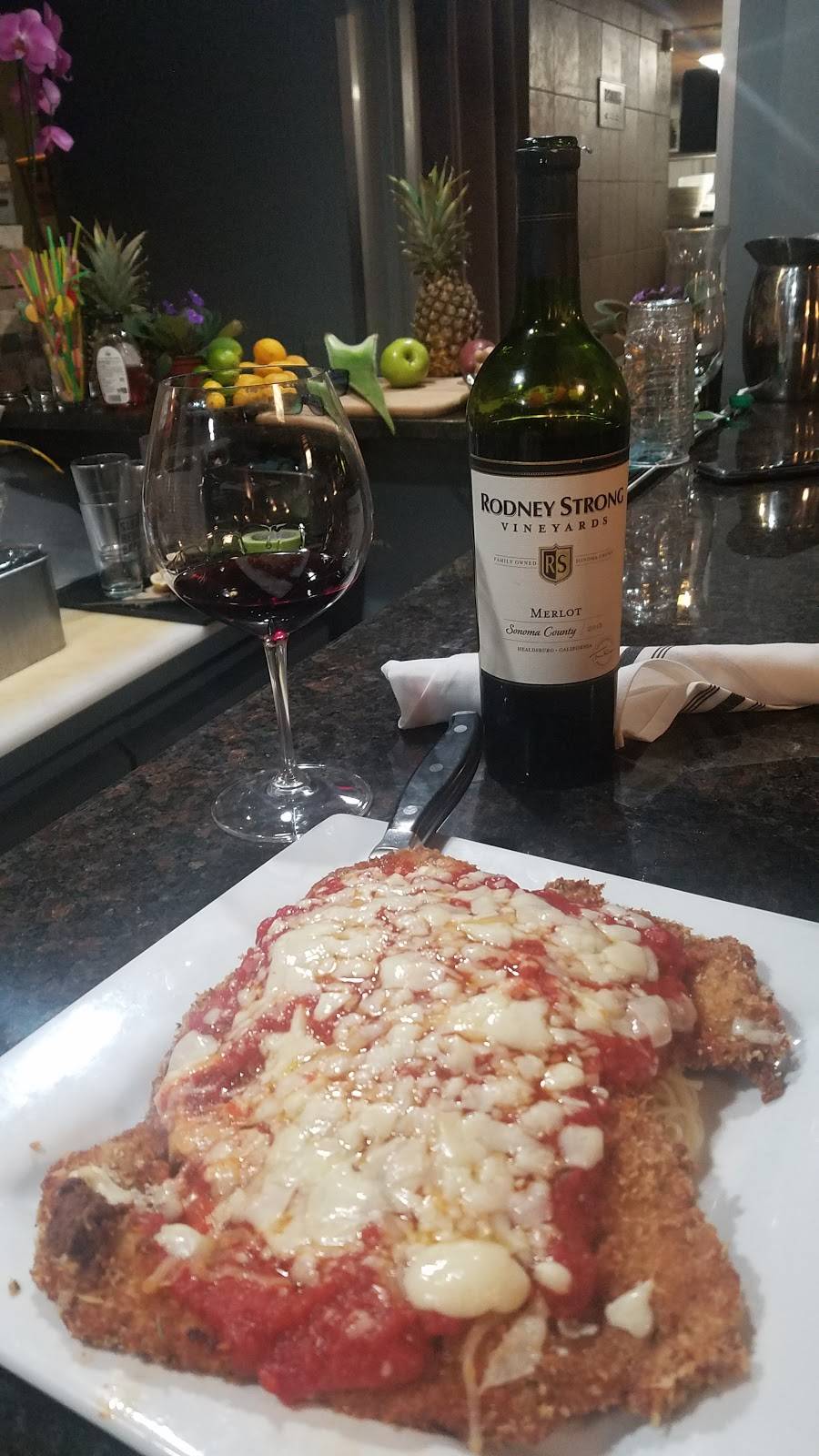 The Fat Tomato | restaurant | 38040 3rd St, Willoughby, OH 44094, USA | 4403068226 OR +1 440-306-8226