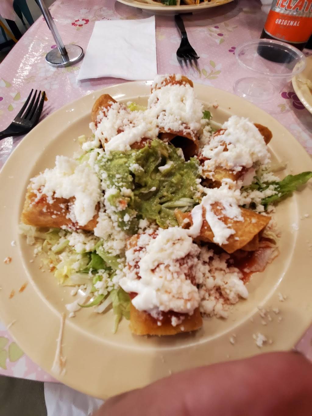 Pinches Tacos Henderson | restaurant | 2550 St Rose Pkwy #110, Henderson, NV 89074, USA | 7024764888 OR +1 702-476-4888