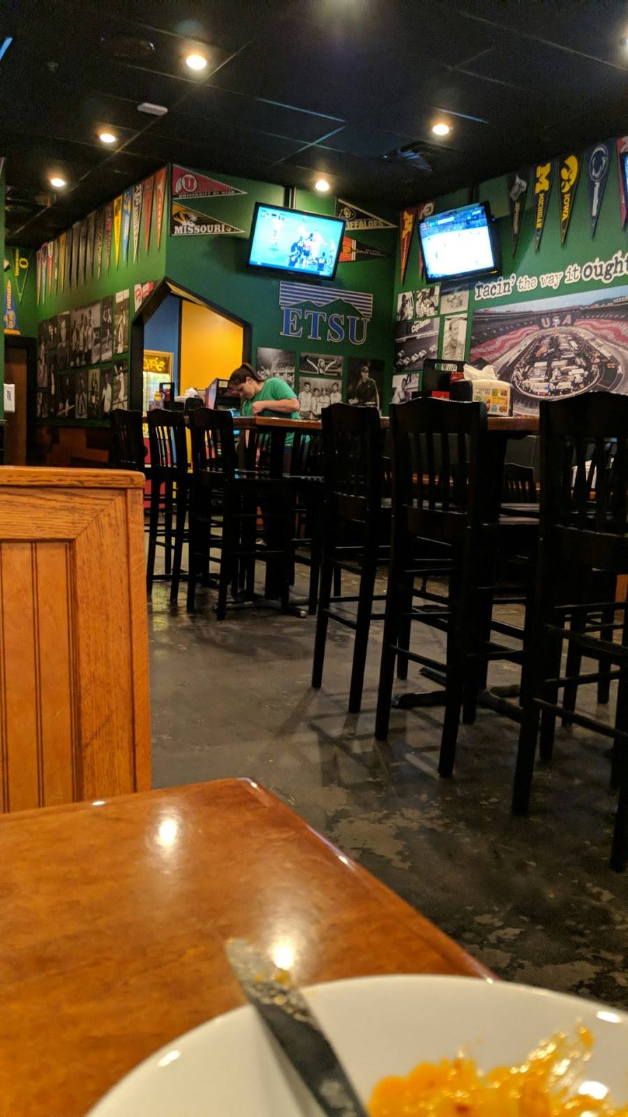 Beef O Bradys | restaurant | WEST TOWN SQUARE, 173 Hudson Dr, Elizabethton, TN 37643, USA | 4235433399 OR +1 423-543-3399