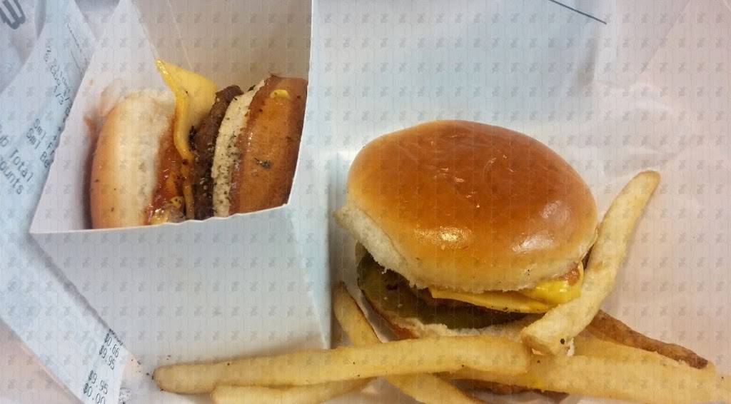 Hardees | restaurant | 2730 Blanding Blvd, Middleburg, FL 32068, USA | 9042821889 OR +1 904-282-1889