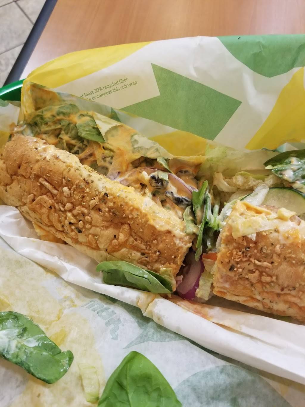 Subway | meal takeaway | 3650 Bee Ridge Rd Store #05, Sarasota, FL 34233, USA | 9419291213 OR +1 941-929-1213