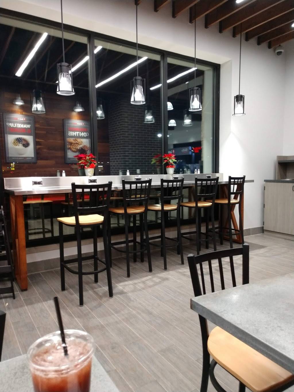 Leos Eatery | restaurant | 2212 W Main St, Greenfield, IN 46140, USA | 3173181946 OR +1 317-318-1946