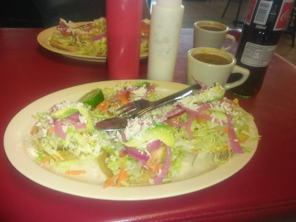 Sinaloense Antojitos Y Mas | restaurant | 515 N 35th Ave, Phoenix, AZ 85009, USA | 6022331080 OR +1 602-233-1080