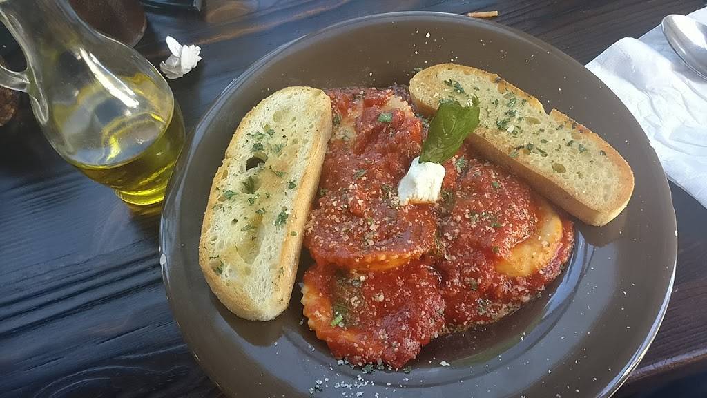 Gigi Italian Bistro | restaurant | 4959 Pan American Fwy NE unit a, Albuquerque, NM 87109, USA | 5055884444 OR +1 505-588-4444