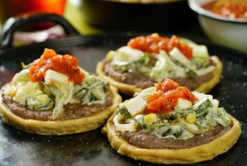 El charro tapatío restaurant | restaurant | 3418 W Baker St, Plant City, FL 33563, USA | 8136528243 OR +1 813-652-8243