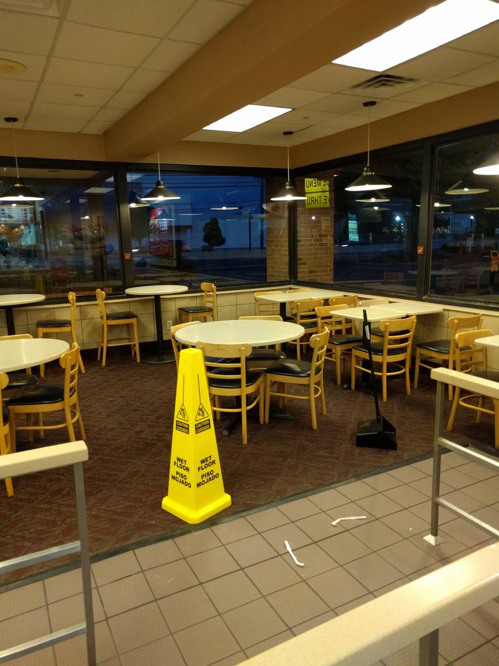 Wendys | restaurant | 657 N, NJ-17, Paramus, NJ 07652, USA | 2016891487 OR +1 201-689-1487