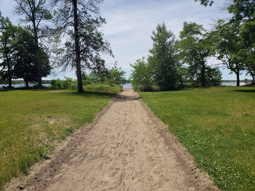 Beaver Island Golf Course | restaurant | 2136 Oakfield Rd, Grand Island, NY 14072, USA | 7164044214 OR +1 716-404-4214