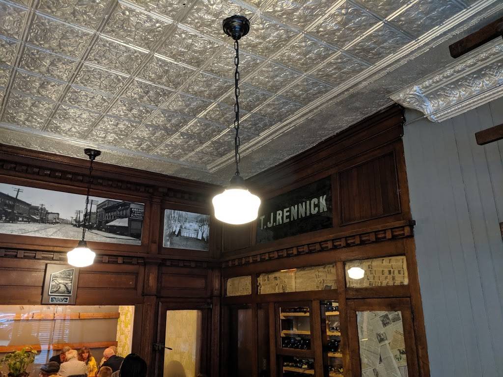 Rennick Meat Market | restaurant | 1104 Bridge St, Ashtabula, OH 44004, USA | 4409646328 OR +1 440-964-6328