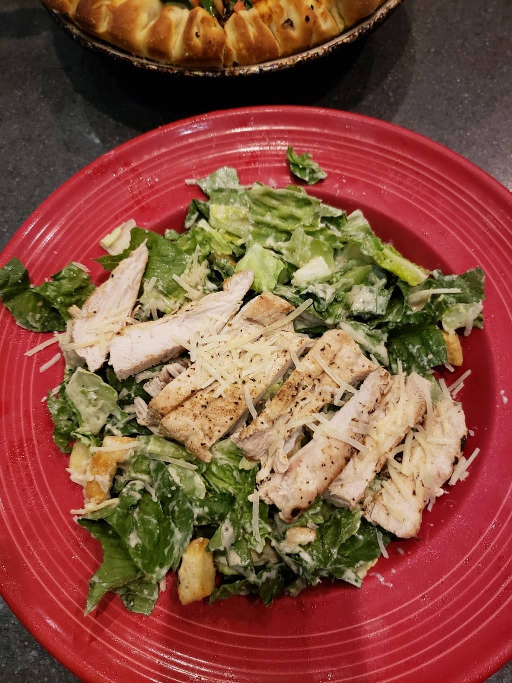 Louies Grill & Bar | restaurant | 5027, 1389 E 15th St # 101, Edmond, OK 73013, USA | 4053408700 OR +1 405-340-8700