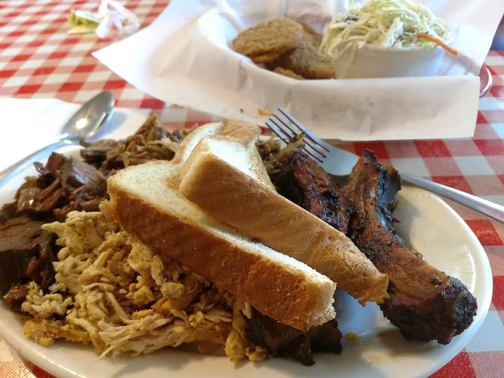 Smokehouse BBQ Company | restaurant | 1941 Milligan Hwy, Elizabethton, TN 37643, USA | 4235181776 OR +1 423-518-1776