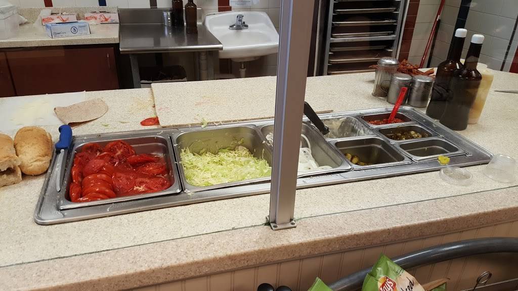 Jersey Mikes Subs | meal takeaway | 105 S Statesville Rd C, Huntersville, NC 28070, USA | 7049487343 OR +1 704-948-7343