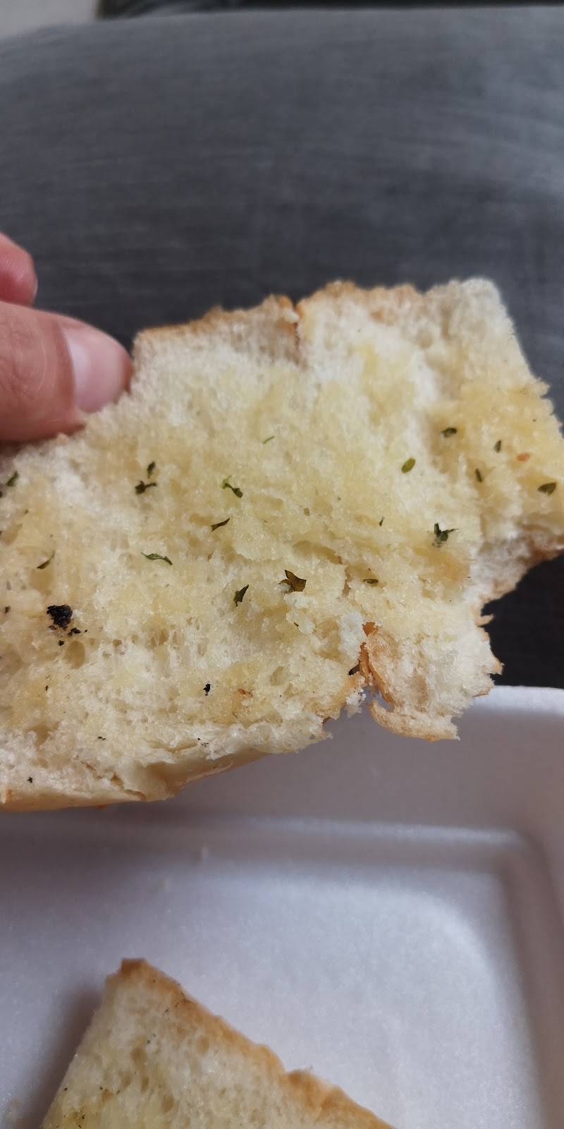 Barrie Barbeque Chicken | restaurant | 157 Bayfield St, Barrie, ON L4M 3B4, Canada | 7057211711 OR +1 705-721-1711