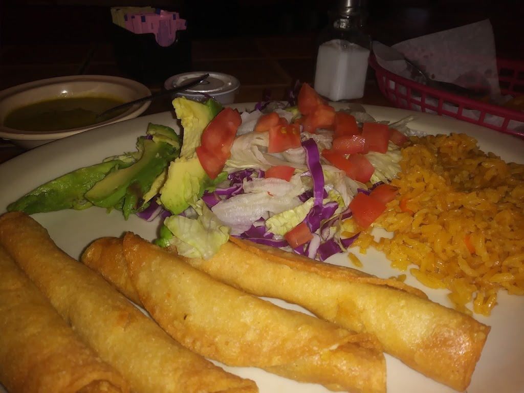 Los Potrillos | restaurant | 1501 S H St, Harlingen, TX 78550, USA | 9562000267 OR +1 956-200-0267