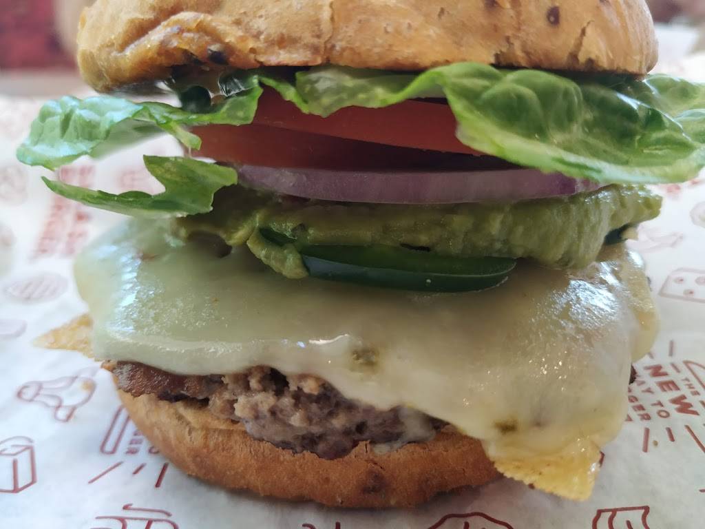Smashburger | restaurant | 2550 E Harmony Rd #100, Fort Collins, CO 80528, USA | 9707443700 OR +1 970-744-3700