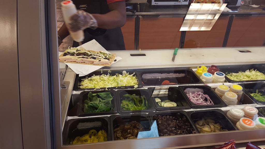 Subway Restaurants | restaurant | 12605 South Gessner Suite A Gessner, Houston, TX 77071, USA | 7137792300 OR +1 713-779-2300