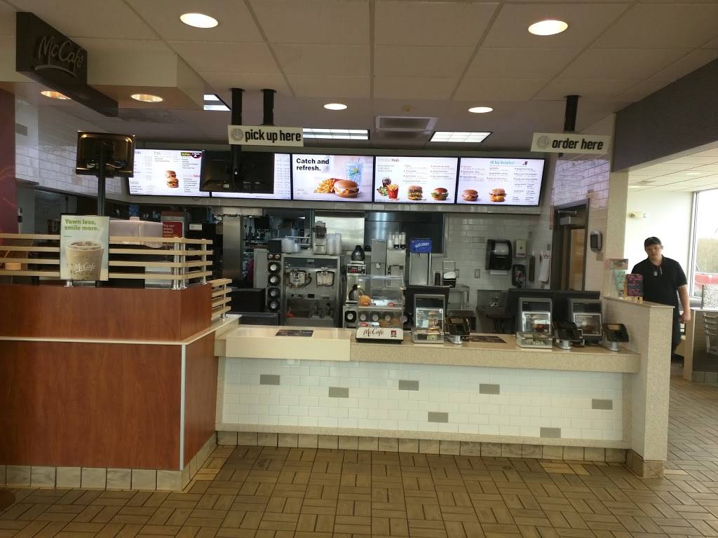McDonalds | cafe | 409 Maplewood St, Greenville, MI 48838, USA | 6167542108 OR +1 616-754-2108