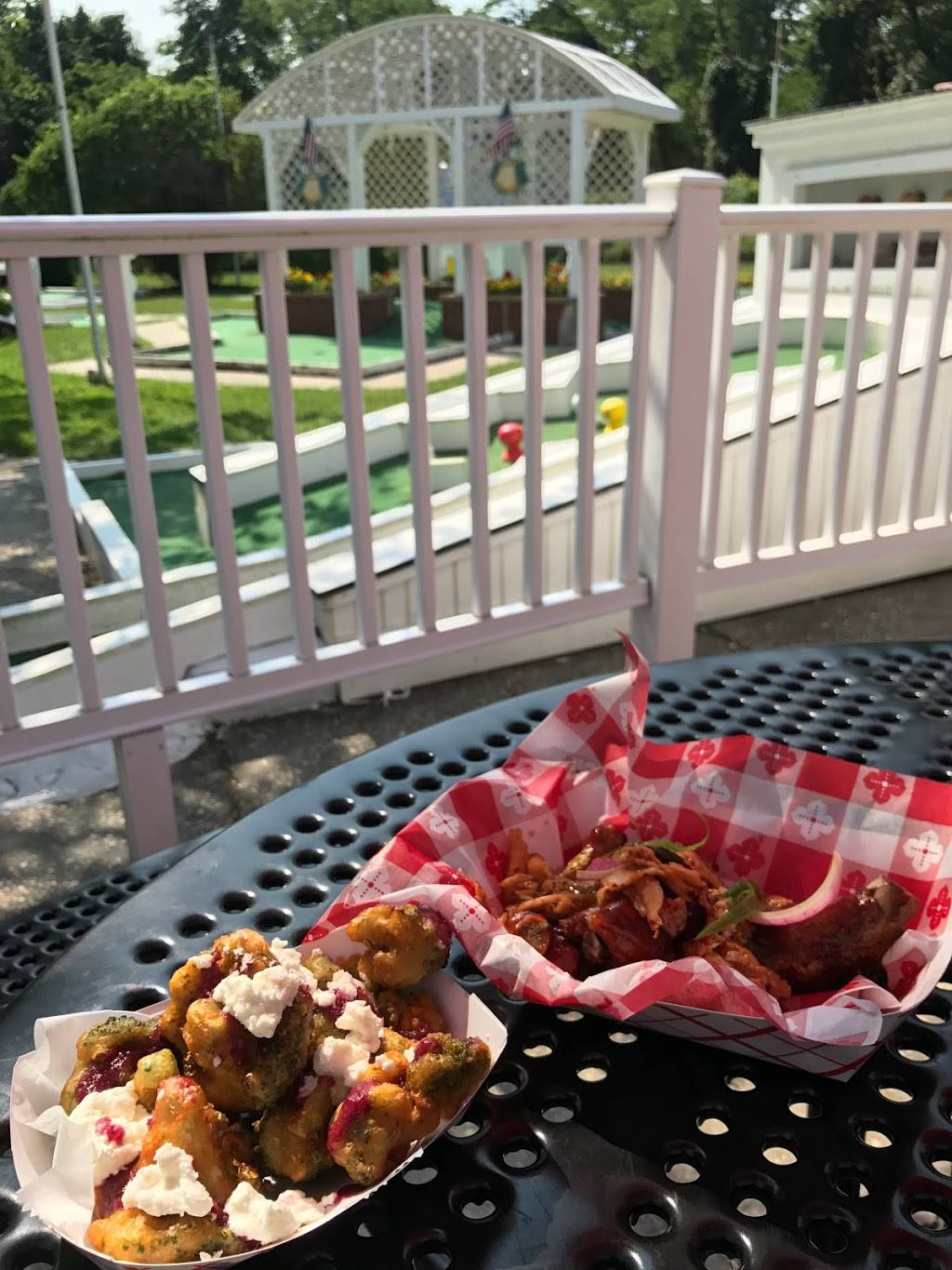 Jennie’s at Drossos | restaurant | 69125 Main Rd, Greenport, NY 11944, USA | 6314771339 OR +1 631-477-1339