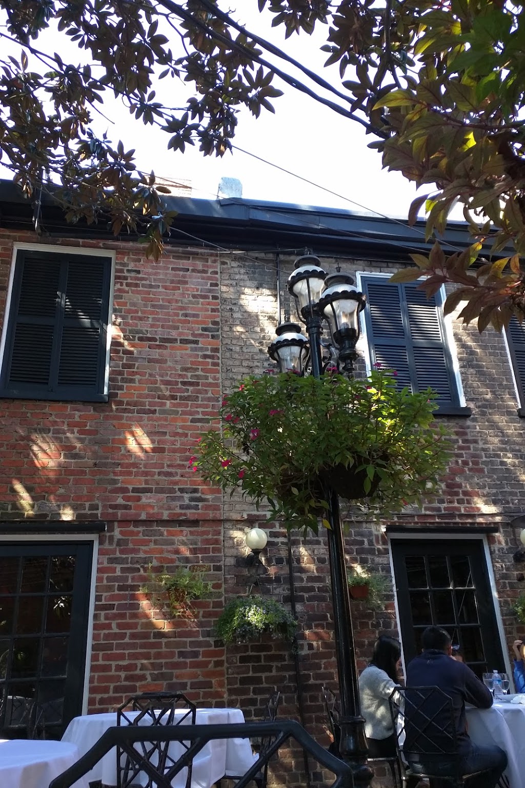 Sang Jun Thai Richmond | restaurant | 103 E Cary St, Richmond, VA 23219, USA | 8046442328 OR +1 804-644-2328