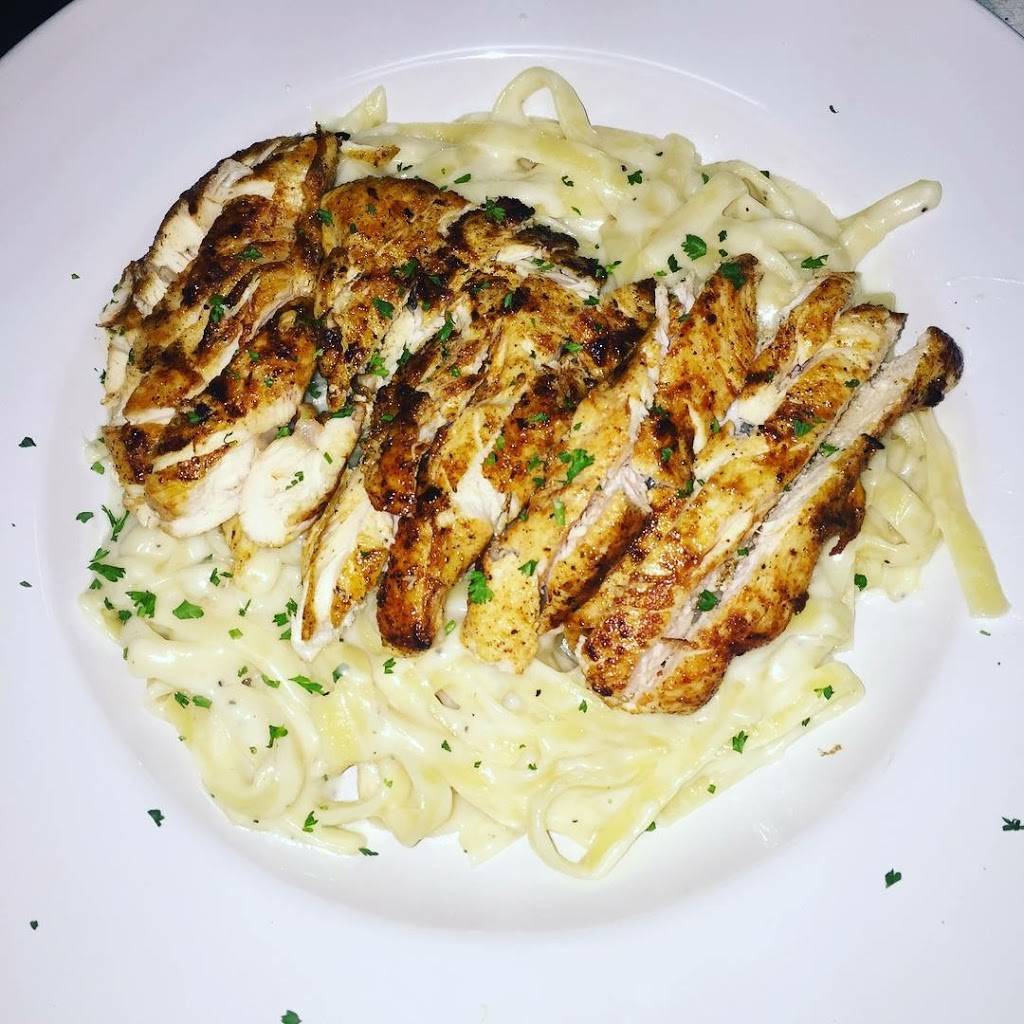 Papa Dubis | restaurant | 3931 Brashers Chapel Rd, Guntersville, AL 35976, USA | 2568947878 OR +1 256-894-7878