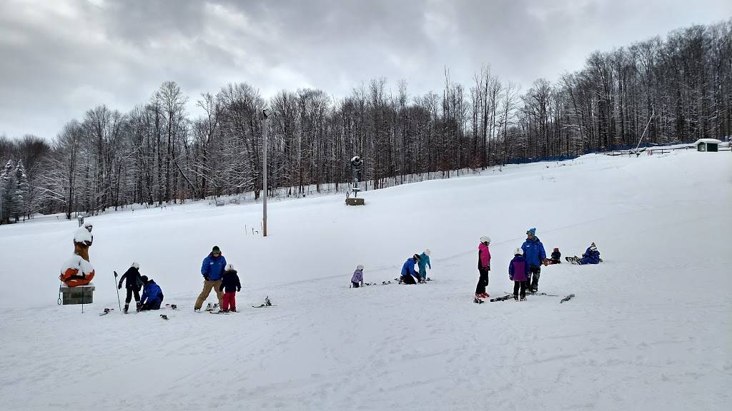 Mount Pleasant of Edinboro | restaurant | 14510 Mt Pleasant Rd, Cambridge Springs, PA 16403, USA | 8147341641 OR +1 814-734-1641