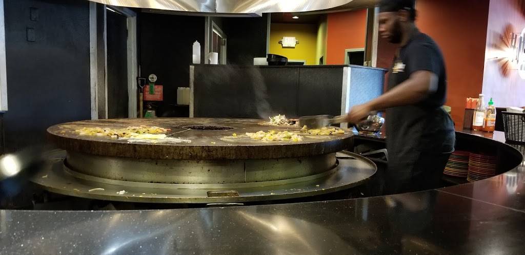 HuHot Mongolian Grill | restaurant | 12675 Olive Blvd, St. Louis, MO 63141, USA | 3143929696 OR +1 314-392-9696