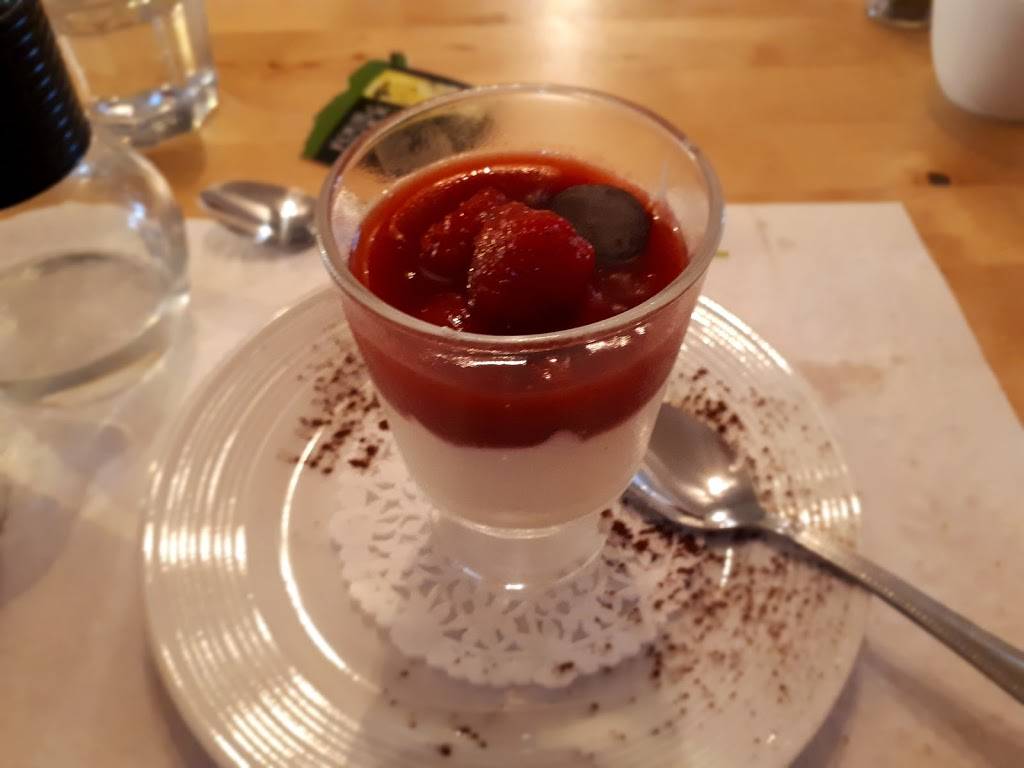 La Sarcelle | restaurant | 7 Rue de la Rivière, Bedford, QC J0J 1A0, Canada | 4502484440 OR +1 450-248-4440