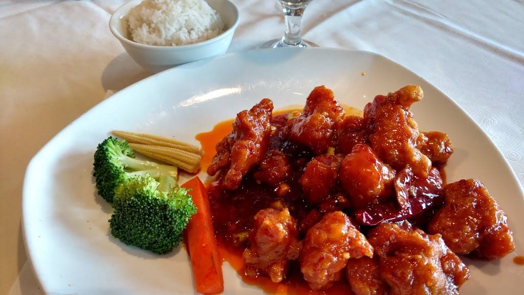 Margaret Kuos Mandarin | restaurant | 190 Lancaster Ave, Malvern, PA 19355, USA | 6106475488 OR +1 610-647-5488