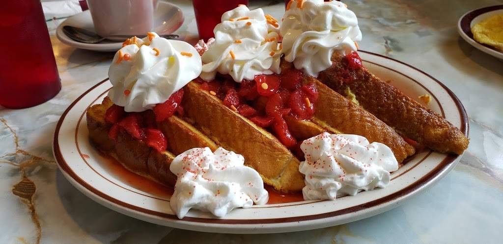 Landmark Family Restaurant | restaurant | 3451 S Kinnickinnic Ave, Milwaukee, WI 53207, USA | 4144811300 OR +1 414-481-1300