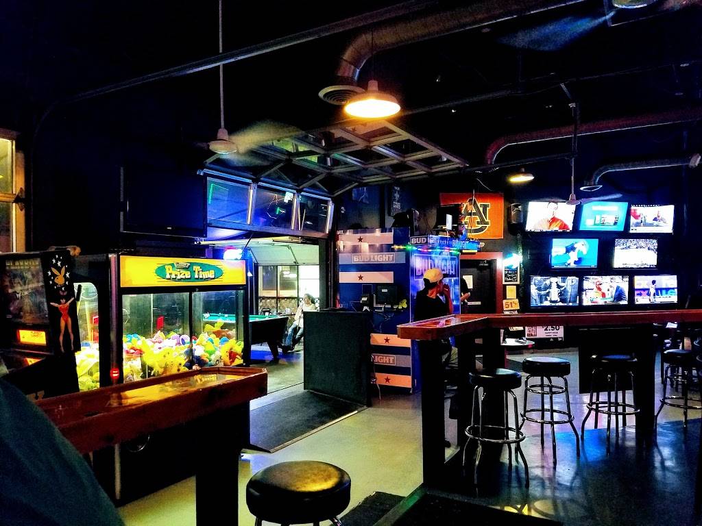 R & R Sports Bar & Grill | restaurant | 1840 Barker Cypress Rd, Houston, TX 77084, USA | 2815782704 OR +1 281-578-2704